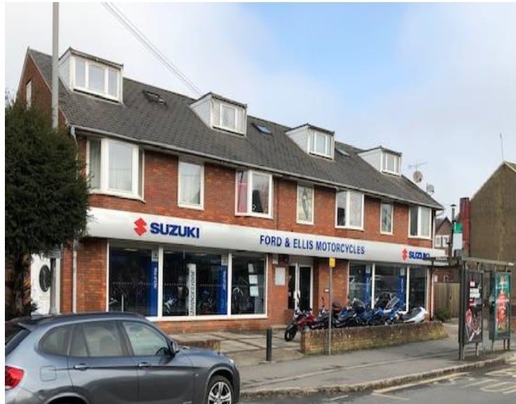 132-152 Broad St, Chesham for sale - Primary Photo - Image 1 of 1