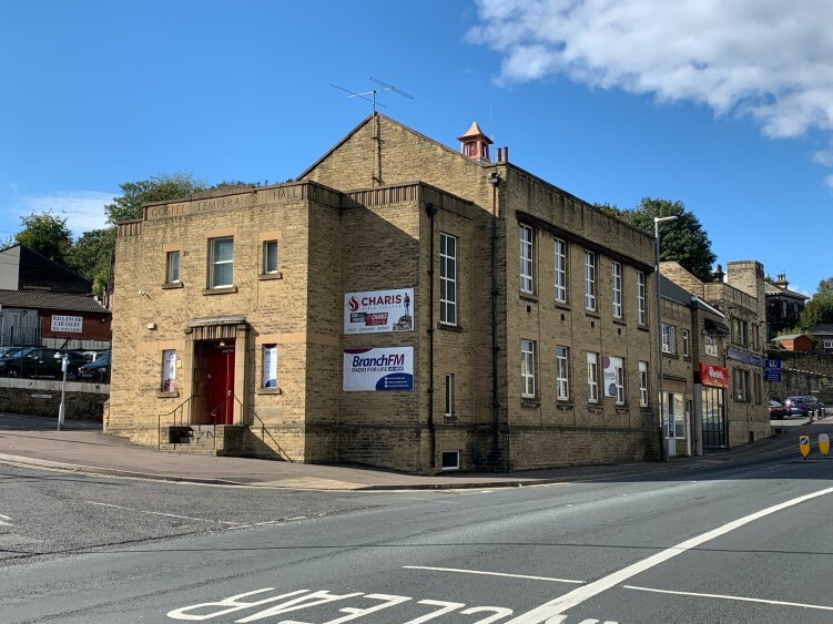 17 Halifax Rd, Dewsbury for sale Building Photo- Image 1 of 1