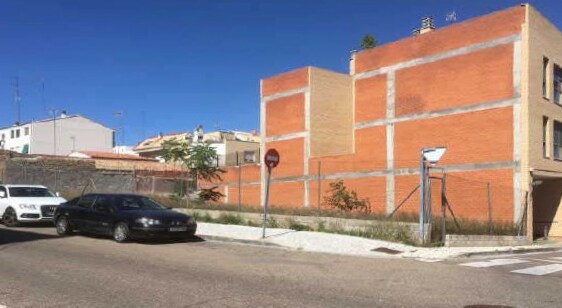 Calle de Lucio Anneo Séneca, 100, Zaragoza, Zaragoza for sale Building Photo- Image 1 of 2