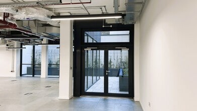 314-320 Grays Inn Rd, London to rent Interior Photo- Image 1 of 8