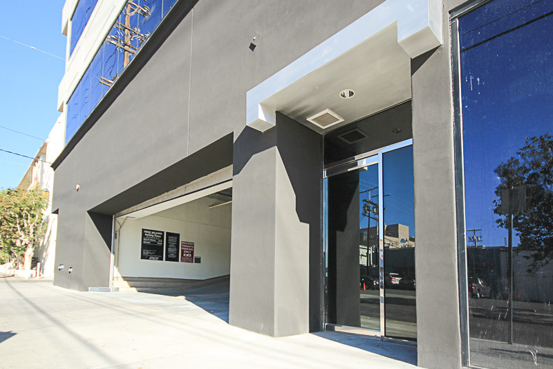 11859 Wilshire Blvd, Los Angeles, CA for rent - Building Photo - Image 2 of 9