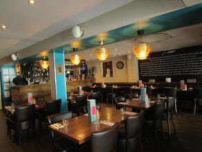 41-43 Wellington St, Luton to rent Interior Photo- Image 2 of 24