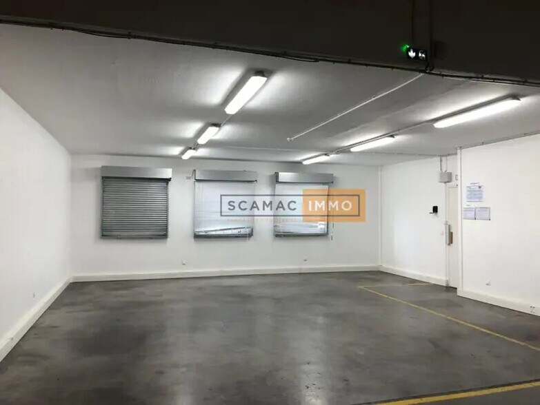 Industrial in Gennevilliers to rent - Building Photo - Image 3 of 7