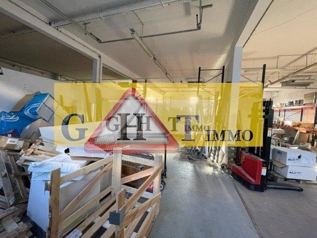 Industrial in Neuilly-sur-Marne to rent - Interior Photo - Image 3 of 8