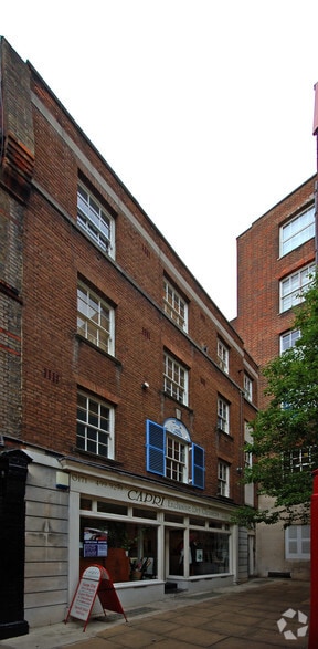 46-48 Shepherd Mark, London to rent - Primary Photo - Image 1 of 9