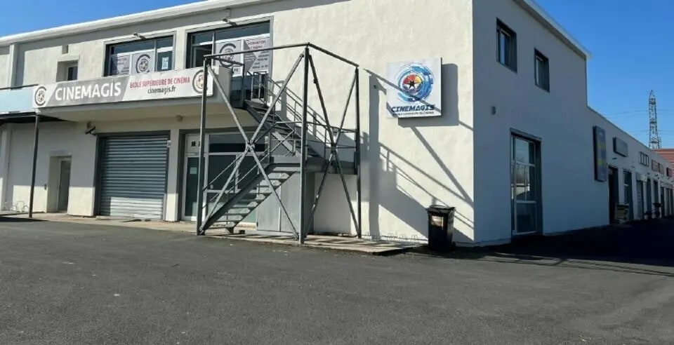 Office in Bordeaux to rent Building Photo- Image 1 of 6