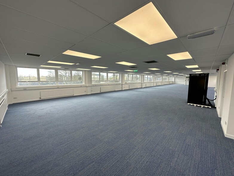 160 Cowley Rd, Cambridge to rent - Building Photo - Image 3 of 9