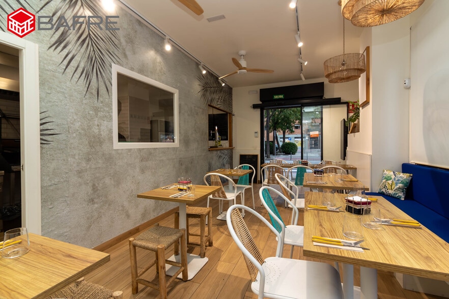 Retail in Madrid, Madrid to rent - Interior Photo - Image 2 of 8