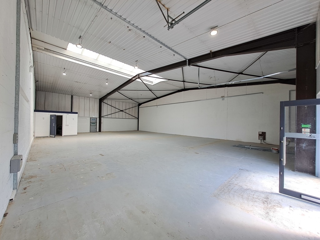 Erica Rd, Milton Keynes to rent Interior Photo- Image 1 of 2