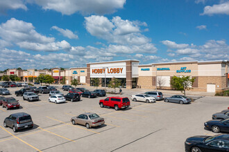 Sunset Dr, Waukesha, WI for rent Building Photo- Image 1 of 24