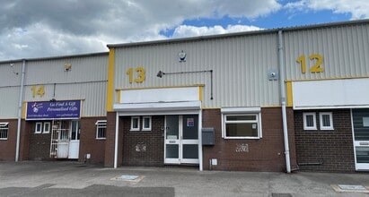 Dewsbury Rd, Stoke On Trent to rent Building Photo- Image 1 of 6