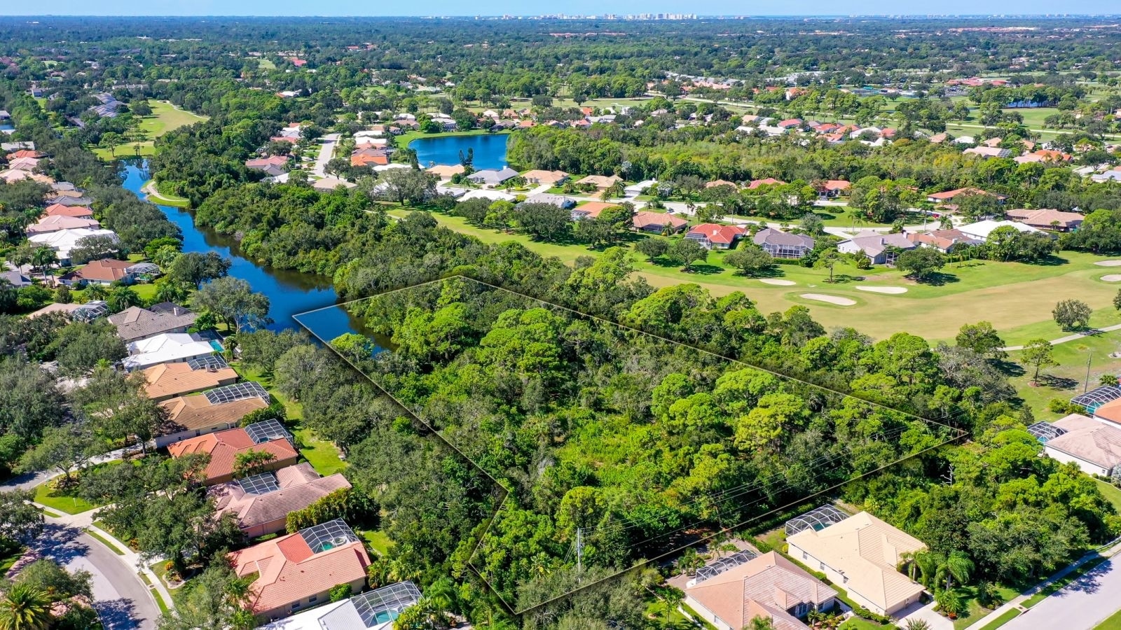 Southgate Ct, Sarasota, FL for sale Aerial- Image 1 of 19