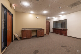 2300 Haggerty Rd, West Bloomfield, MI for rent Interior Photo- Image 1 of 3