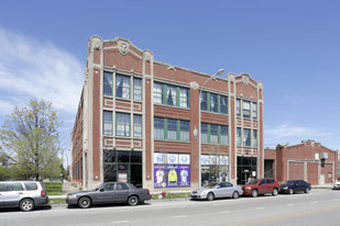 2950 W Chicago Ave, Chicago IL - Commercial Property