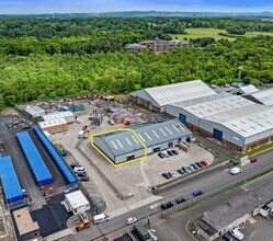 Hayfield Pl, Kirkcaldy to rent Building Photo- Image 1 of 4