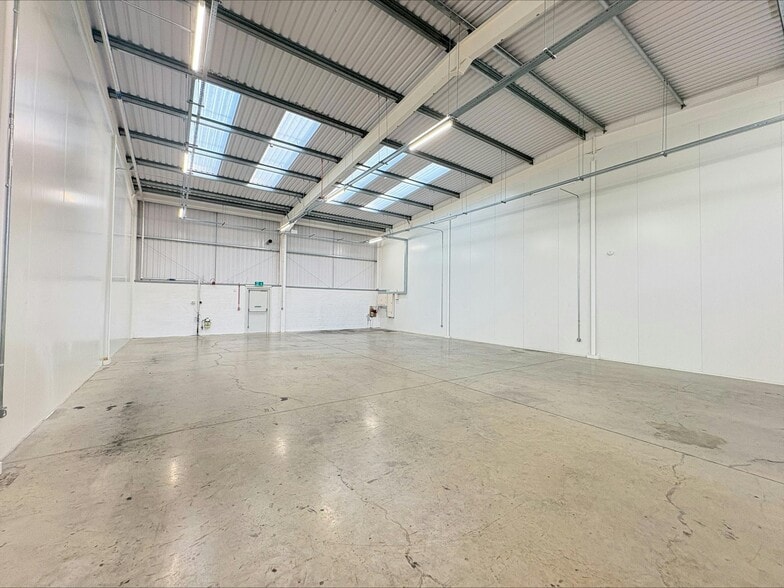 19A-19D Manasty Rd, Peterborough to rent - Building Photo - Image 2 of 10