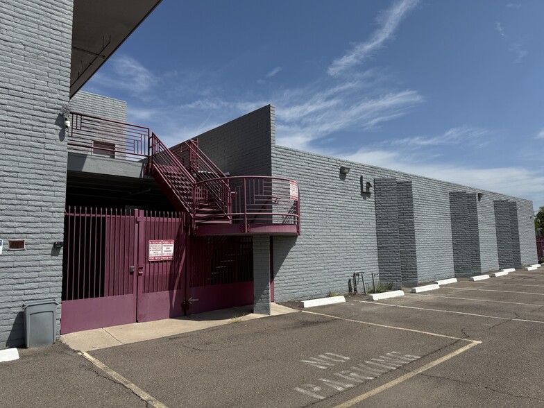 2645 N 24th St, Phoenix, AZ for rent - Building Photo - Image 1 of 5