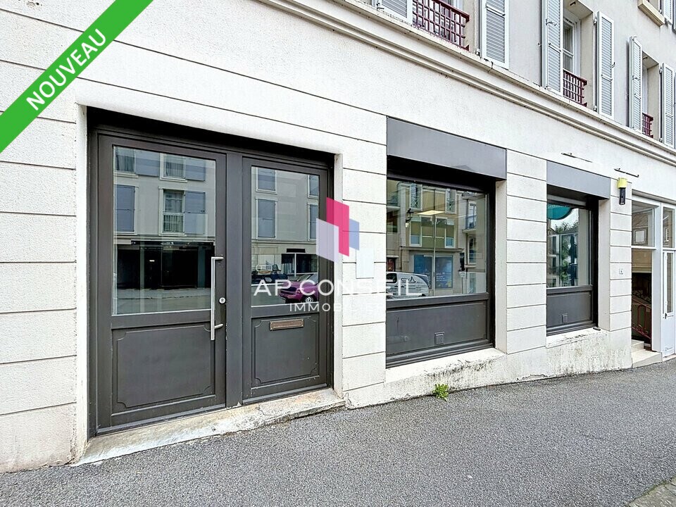 Retail in Rambouillet for sale Building Photo- Image 1 of 7