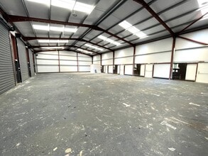 Crabtree Rd, Egham to rent Interior Photo- Image 1 of 1