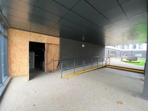 Howard Gdns, Cardiff to rent Interior Photo- Image 2 of 3