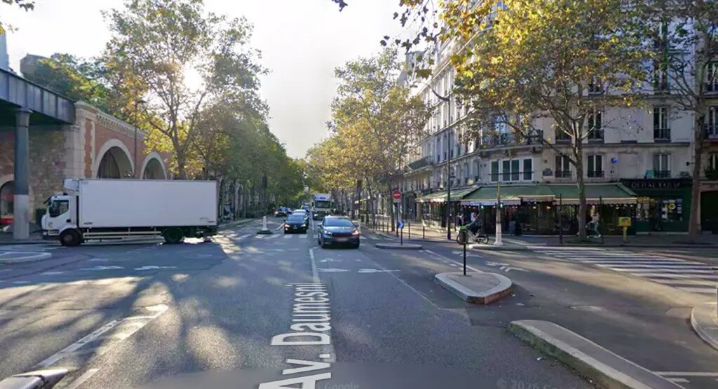 Retail in Paris to rent Building Photo- Image 1 of 6