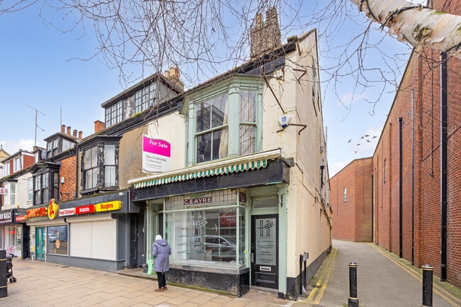 More details for 25 Chapel St, Bridlington - Retail for Sale