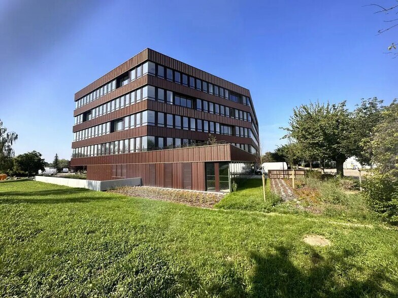 Office in Schiltigheim to rent - Building Photo - Image 1 of 13