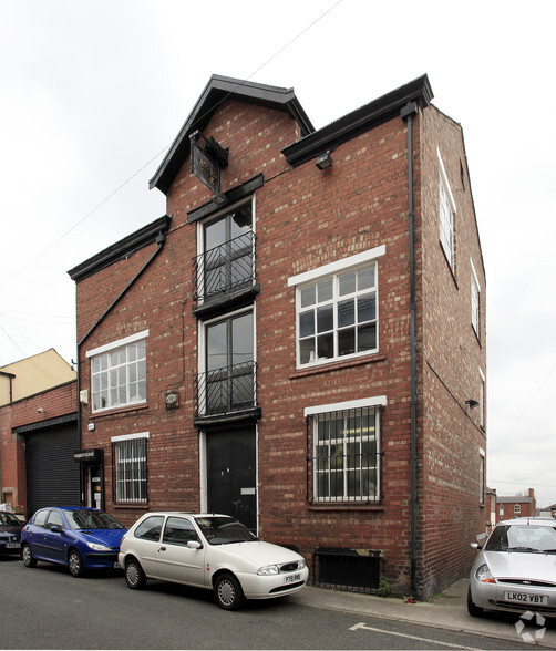 Mowbray St, Stockport for rent - Building Photo - Image 3 of 3