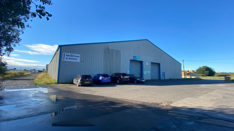 Breighton Distribution Centre, Selby for sale - Primary Photo - Image 1 of 1