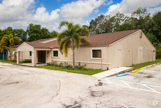 More details for 13410 Shire Ln, Fort Myers, FL - Retail for Sale