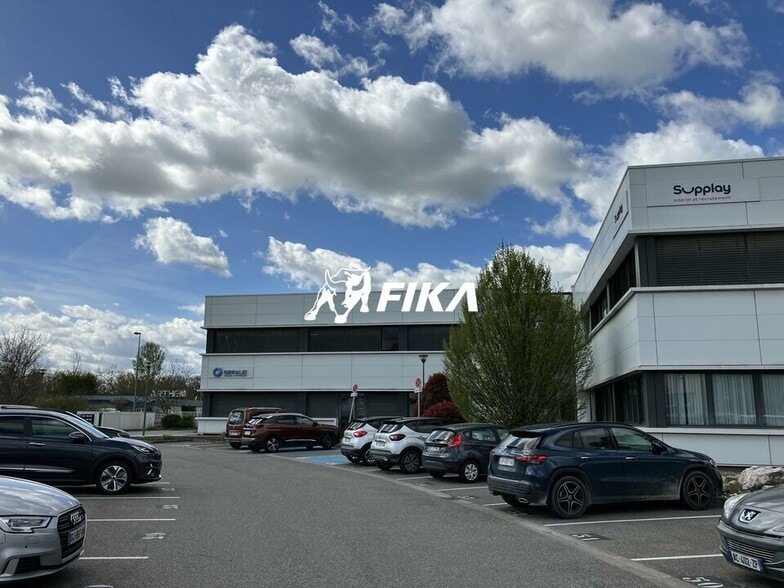 Office in Muret for sale - Building Photo - Image 1 of 4