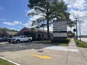 608 W Main St, League City, TX for sale Building Photo- Image 1 of 1