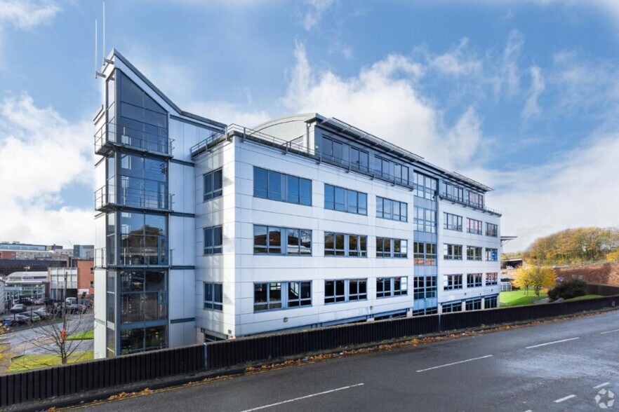 25 Tyndrum St, Glasgow to rent - Building Photo - Image 3 of 3