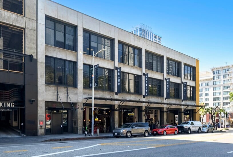 312 S Hill St, Los Angeles, CA to rent - Aerial - Image 2 of 17