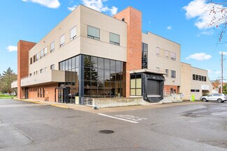 More details for 1813 W Harvard Ave, Roseburg, OR - Office / Medical to Rent