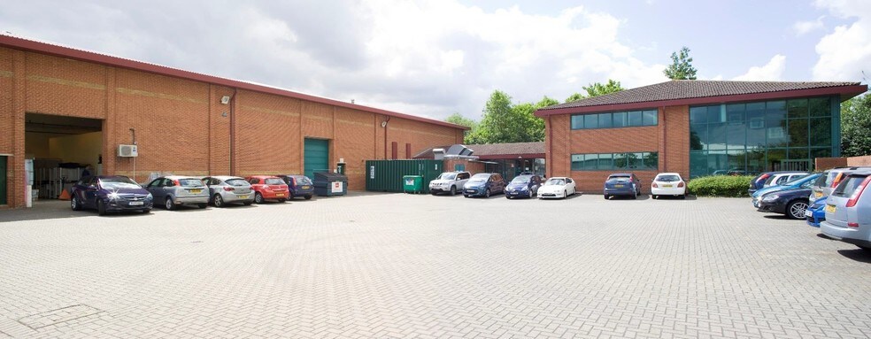 Vincent Ave, Milton Keynes for sale - Primary Photo - Image 1 of 1