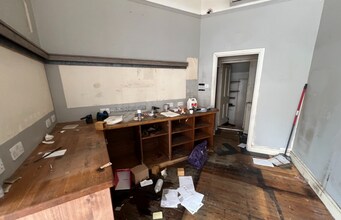 100 Church Rd, London to rent Interior Photo- Image 2 of 5