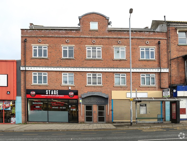 206-210 Northgate, Darlington to rent - Building Photo - Image 3 of 4