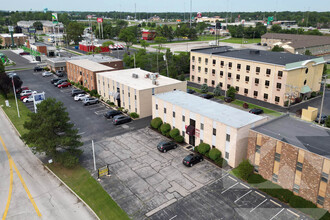 27475 Holiday Ln, Perrysburg, OH for rent Building Photo- Image 1 of 9