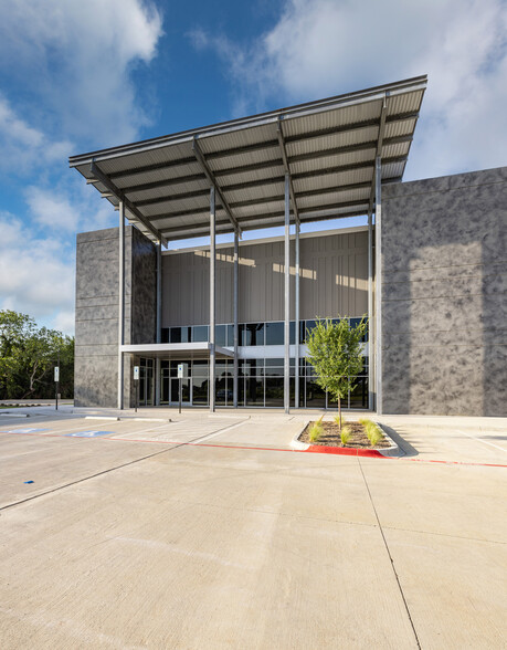 I-35 E, Denton, TX for rent - Building Photo - Image 3 of 31