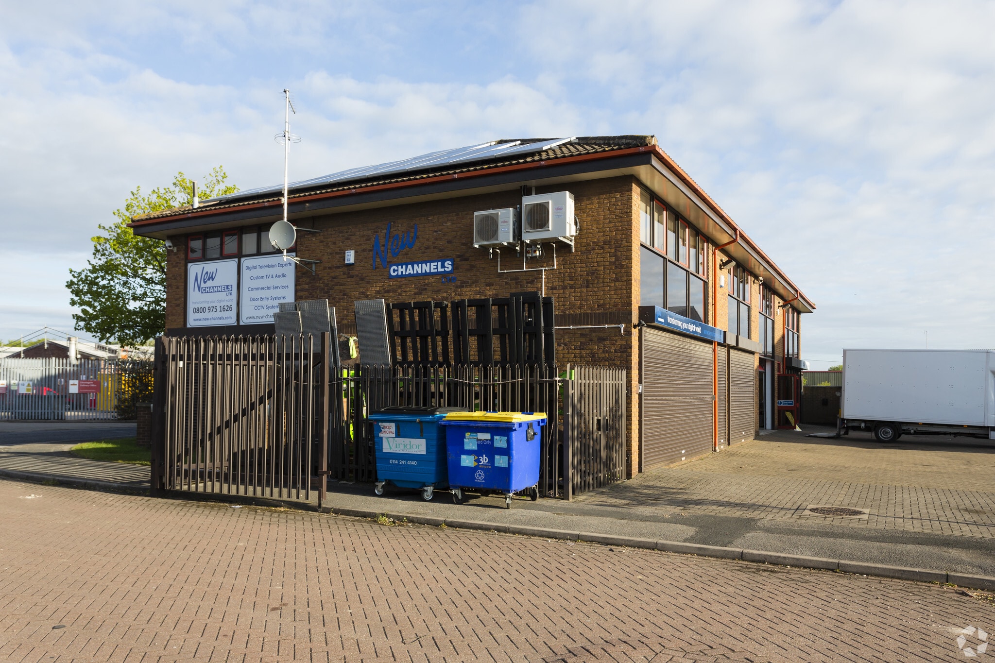 Houghton Rd, Sheffield to rent Primary Photo- Image 1 of 6