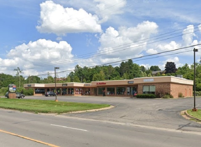 5750-5782 N Us-31, Williamsburg, MI for rent - Building Photo - Image 1 of 1