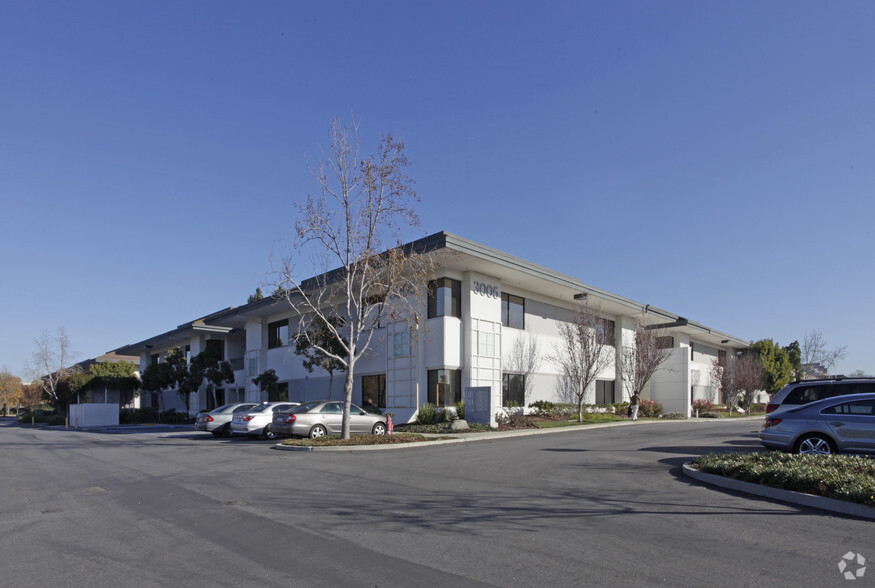 3005 Tasman Dr, Santa Clara, CA for rent - Primary Photo - Image 1 of 7