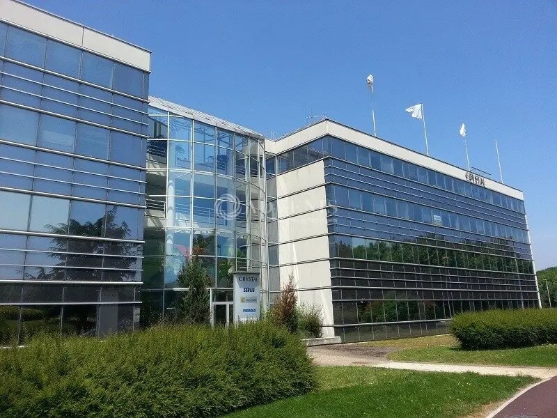 Office in Guyancourt to rent Building Photo- Image 1 of 6