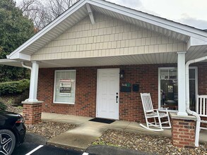 132 Boone St, Jonesborough, TN for rent Building Photo- Image 1 of 8