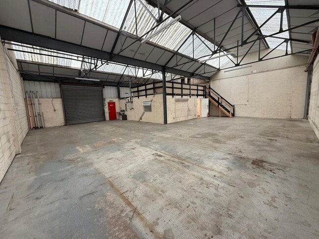 More details for Corporation Rd, Manchester - Industrial to Rent