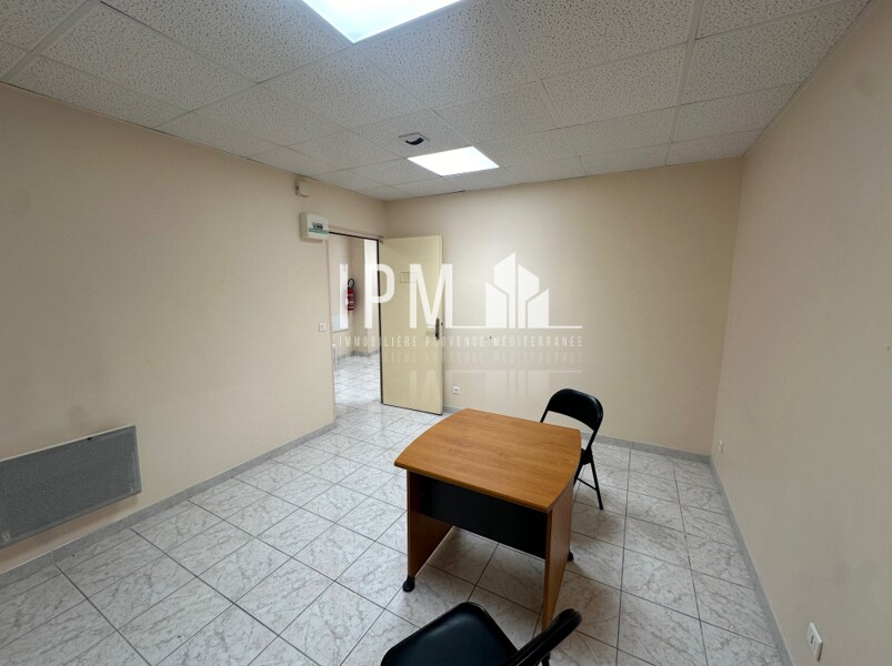 1 Bd Piot, Roquevaire to rent Building Photo- Image 1 of 5