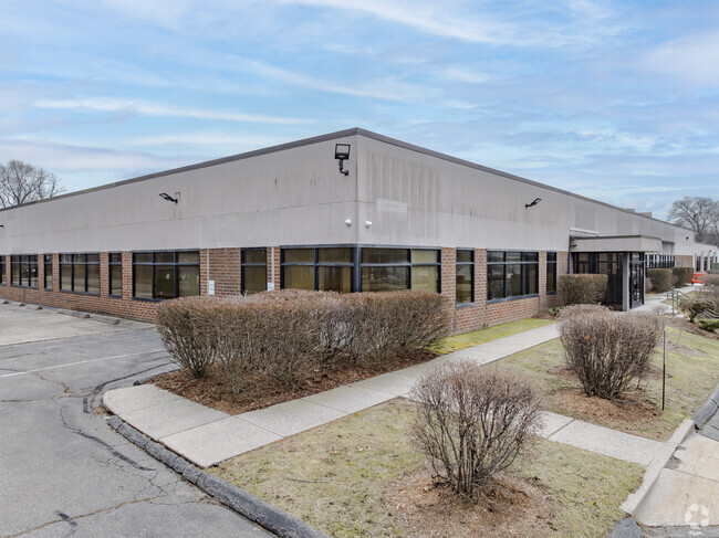 More details for 14-20 Progress Dr, Shelton, CT - Industrial for Rent