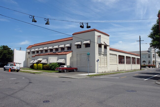 More details for 2120 NE Oregon St, Portland, OR - Industrial to Rent