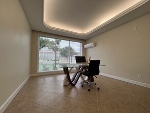 5009 N Central Ave, Tampa, FL for rent Building Photo- Image 2 of 3